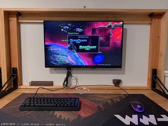 LAN Center